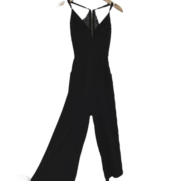 Emerald Sundae S black molded cup halter neck lace‎ cut out back jumpsuit - Picture 1 of 7